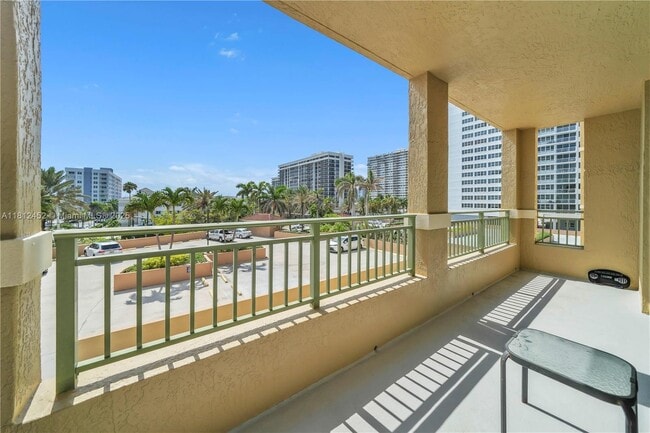 Building Photo - 2080 S Ocean Dr
