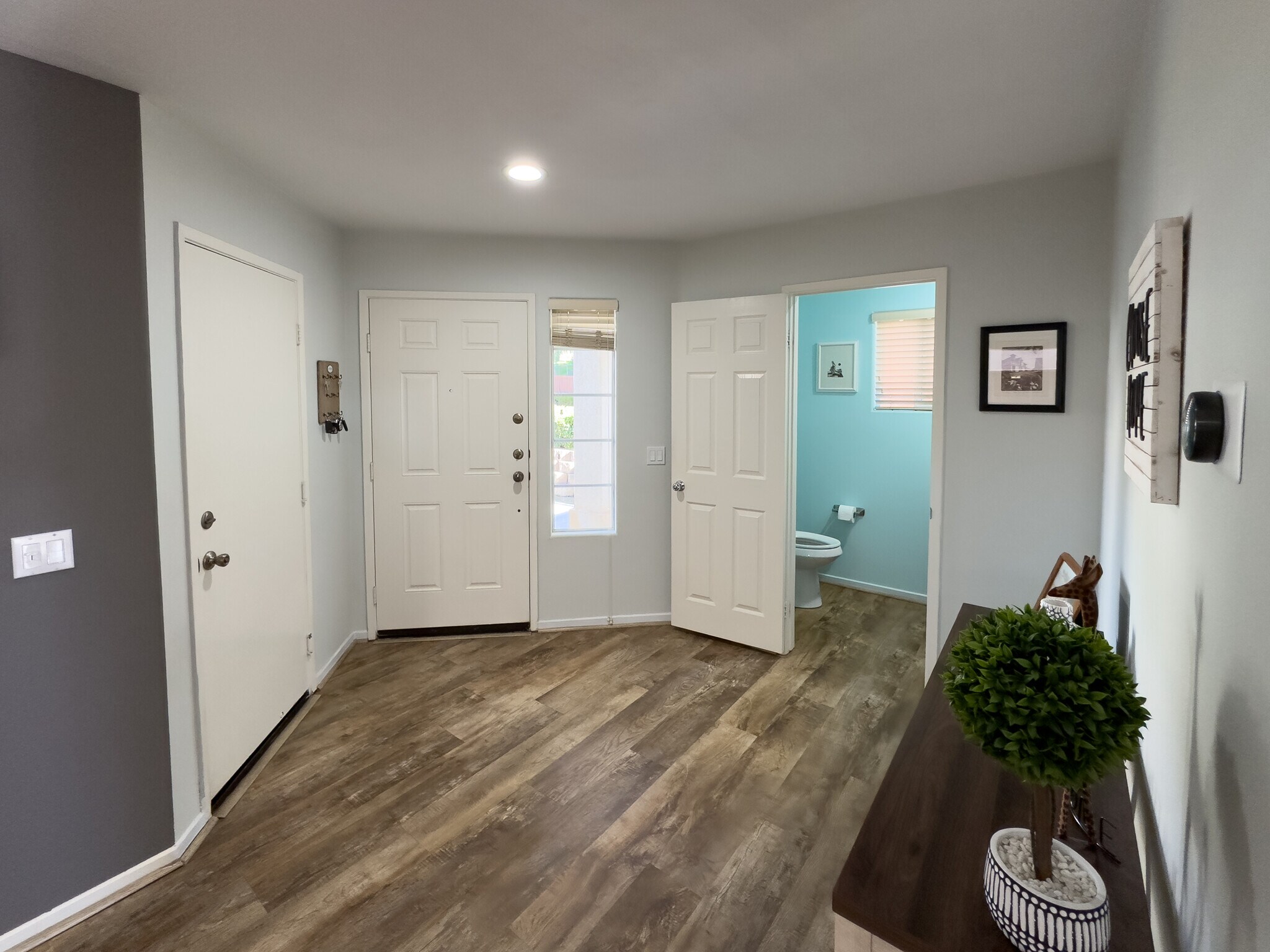 Building Photo - 8932 Gateway View Ct