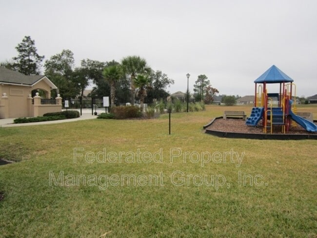 Building Photo - 2615 Creek Ridge Dr