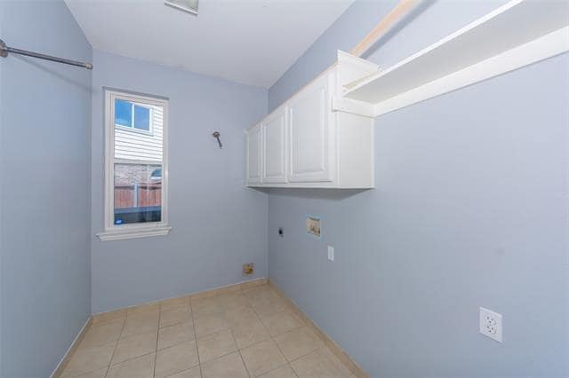 Building Photo - 6001 Pinwood Cir