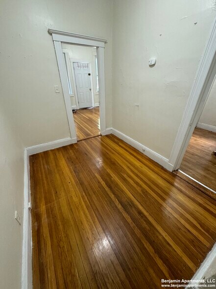 Building Photo - 4 Egremont Rd