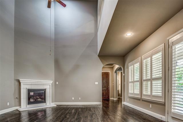 Building Photo - 534 Evergreen Dr