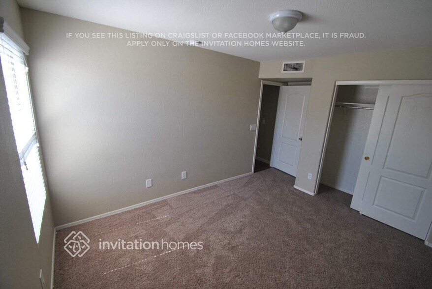 Building Photo - 2605 N 128th Ln