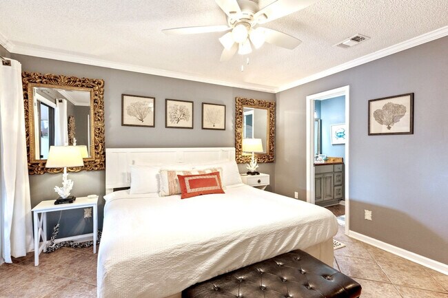 Building Photo - 149 Durango Rd