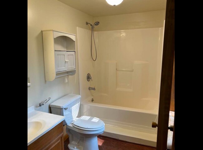 Building Photo - 59 Riggs Dr