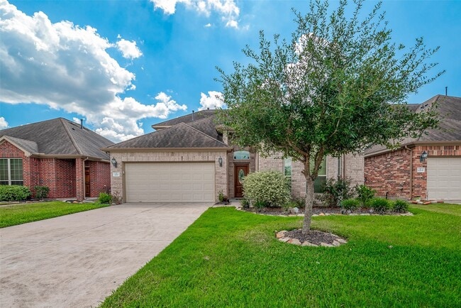 Building Photo - 2211 Argos Dr