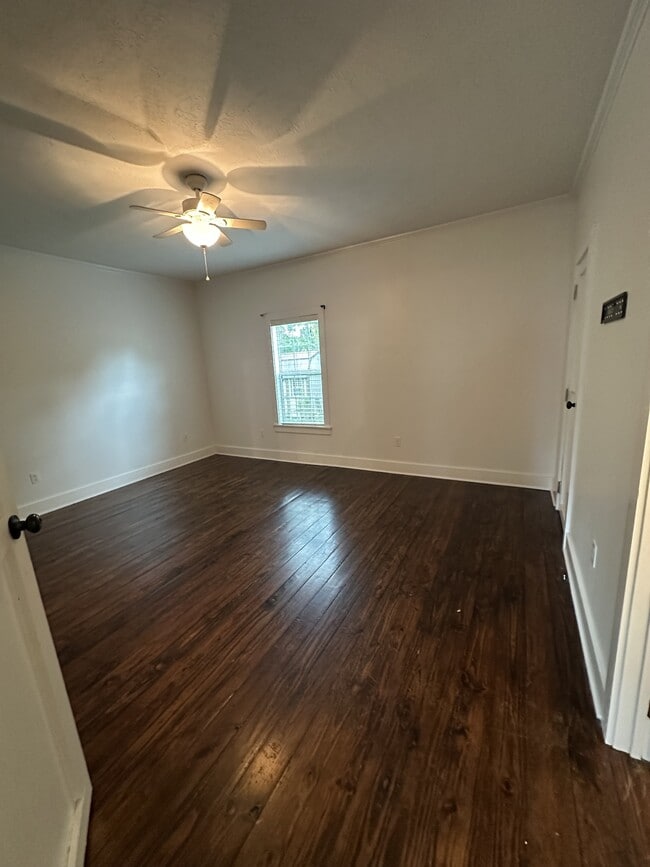 Building Photo - 503 Hosea St