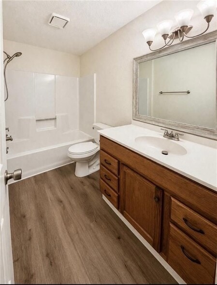 Building Photo - 4067 Coopers Hill Dr SE