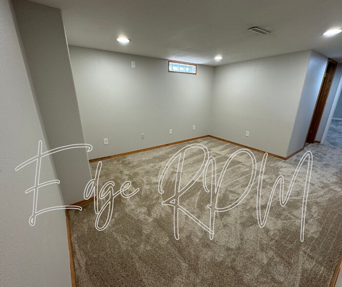 Building Photo - 3311 Pridemore Dr
