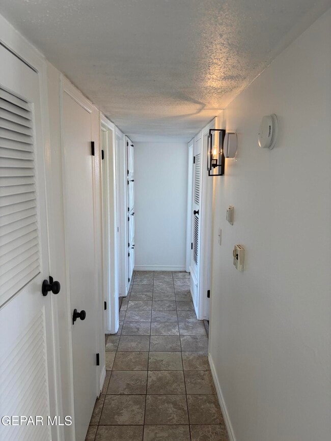 Building Photo - 10409 Sigma St