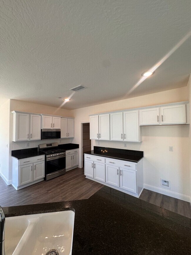 Building Photo - 4438 Langden Dr