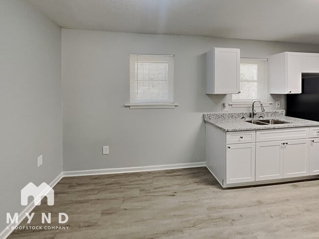 Building Photo - 3457 White Oak Ct