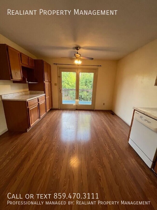 Building Photo - 605 Dardanelles Dr