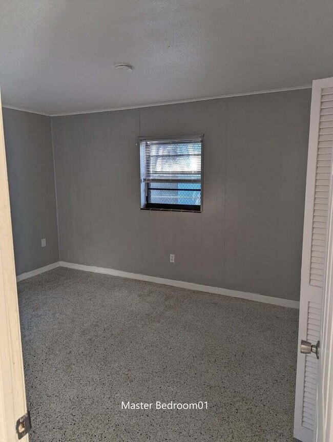 Building Photo - 1156 W 26th St