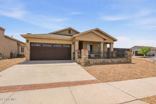 Building Photo - 12748 Tre Maximiliano Ave