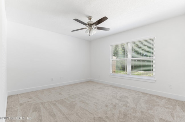 Building Photo - A beautiful 4 bedroom, 2 bathroom property...