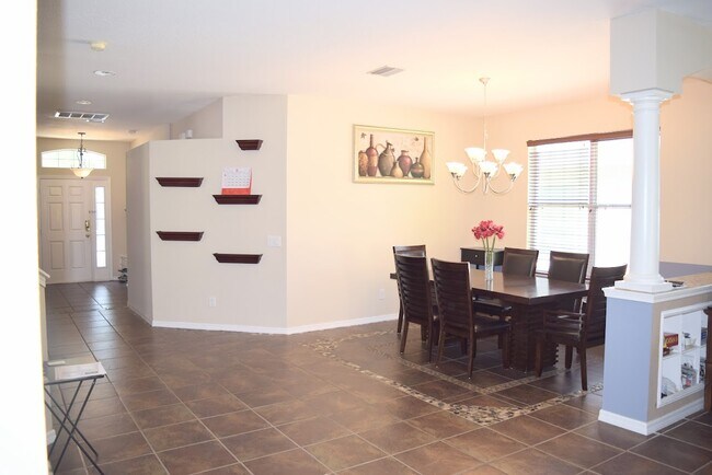 Building Photo - 7803 Blue Spring Dr