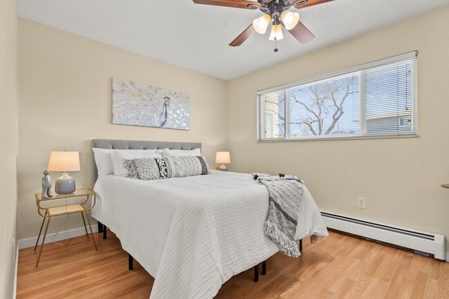 Building Photo - 7309 W Hampden Ave