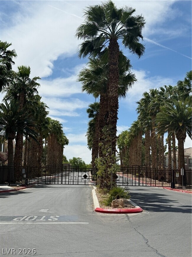 Building Photo - 9050 W Warm Springs Rd