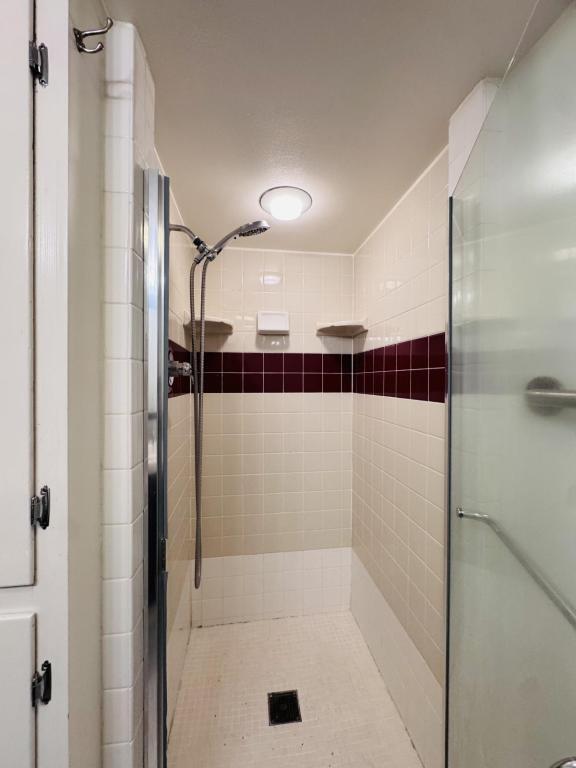 Building Photo - 1819 5th Ave