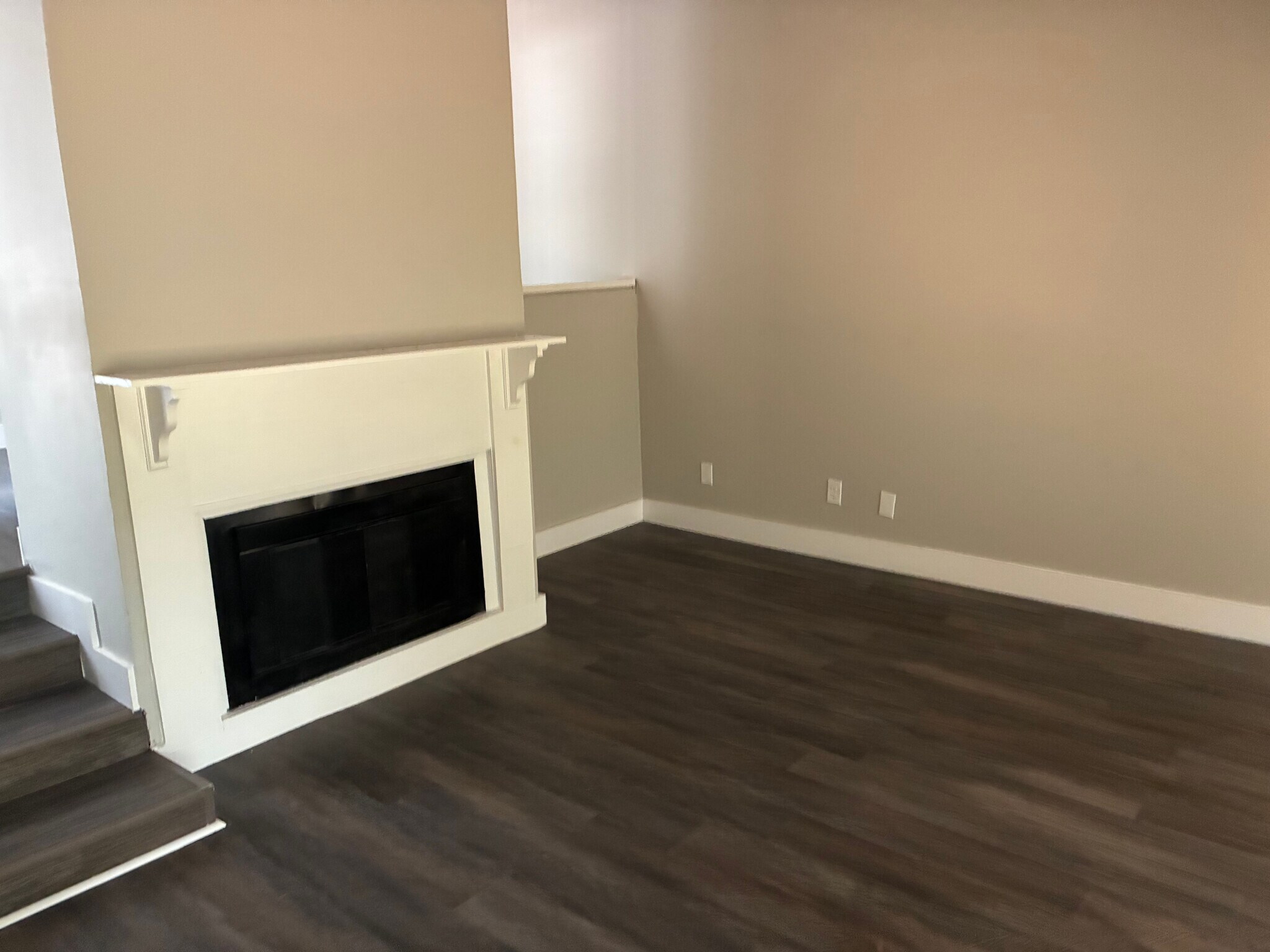 Building Photo - Room in Townhome on Terrace Trail