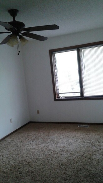 Building Photo - 1411 Farrington St