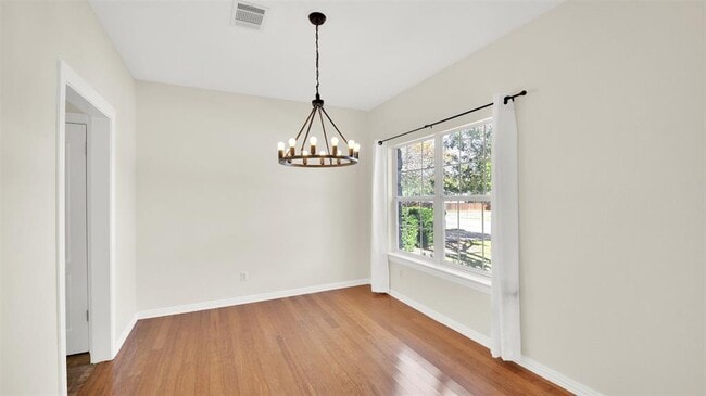 Building Photo - 1613 Country Squire Dr