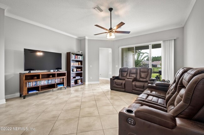 Building Photo - 1042 Southern Hills Dr