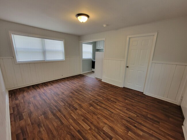 Building Photo - 1622 Colleton Ave