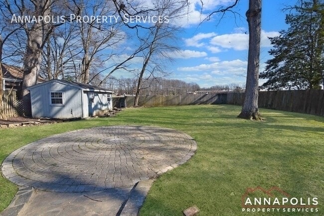 Building Photo - 403 Edgemere Dr