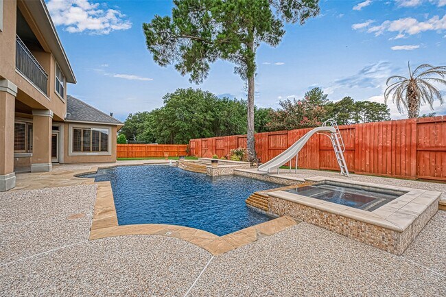 Building Photo - 13815 Nathan Ridge Ln