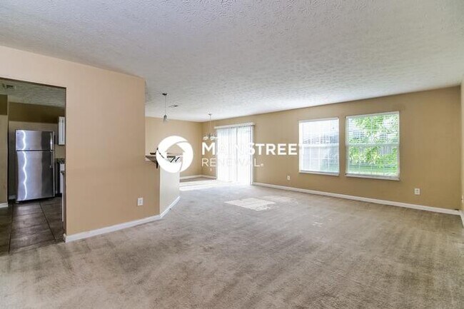 Building Photo - 3 Bedroom Pet-Friendly Home in Lawrence, I...