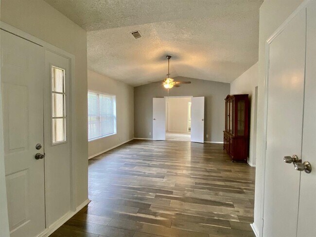 Building Photo - 9661 Farm to Market 548