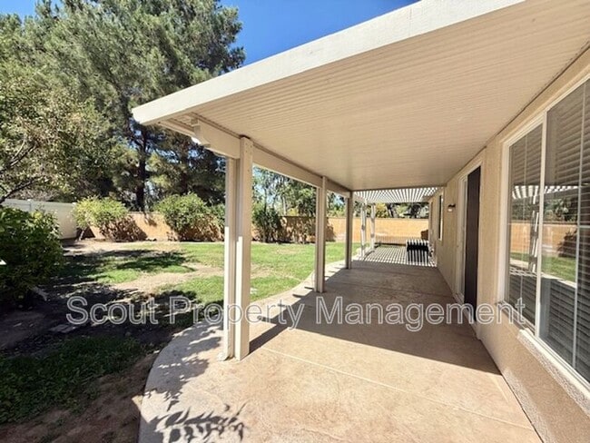 Building Photo - 39877 Worthington Pl
