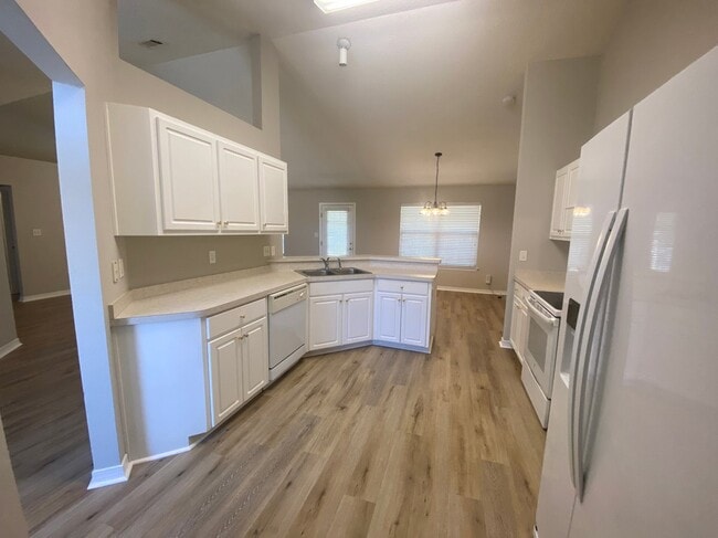 Building Photo - 9676 Parker Lake Cir
