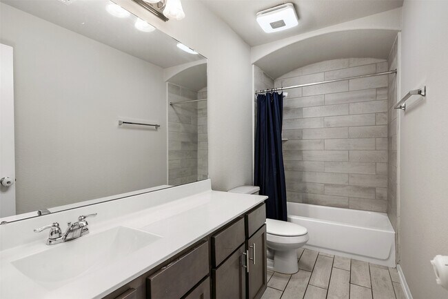 Building Photo - 2214 Sand Lily Dr