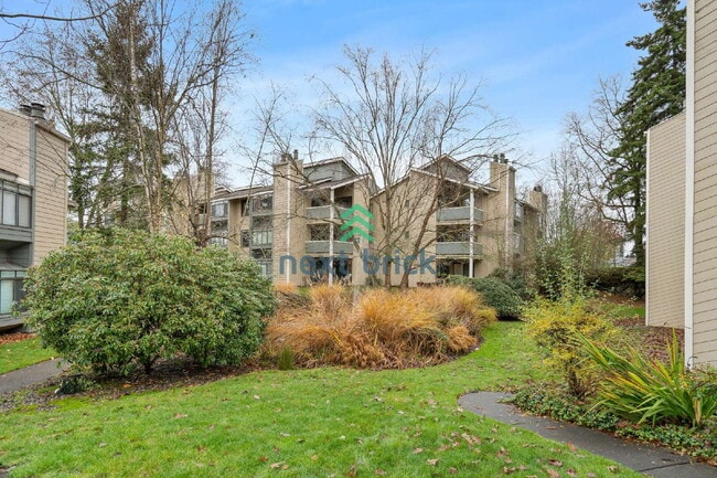 Building Photo - 2 BED & 2 BATH CONDO FOR RENT