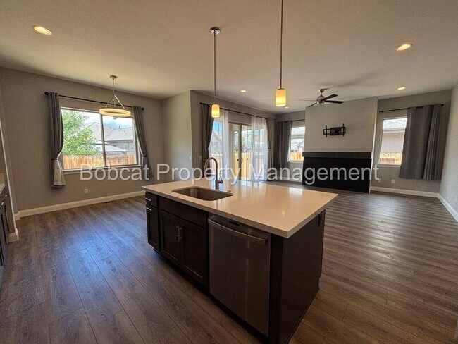 Building Photo - 3108 Cambria Lp