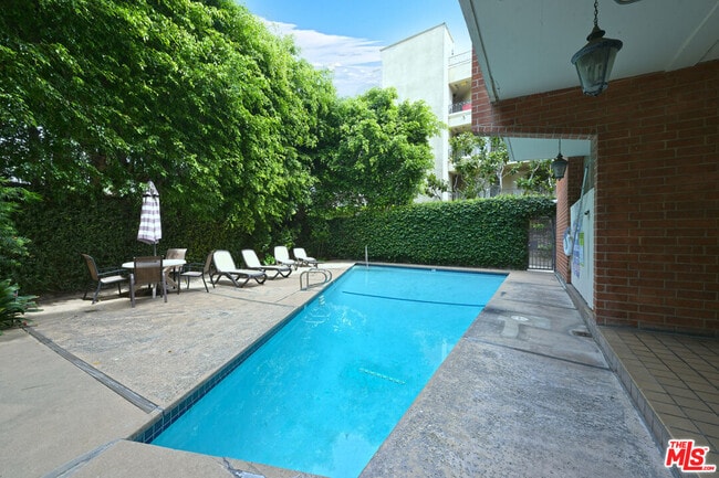 Building Photo - 11750 Sunset Blvd