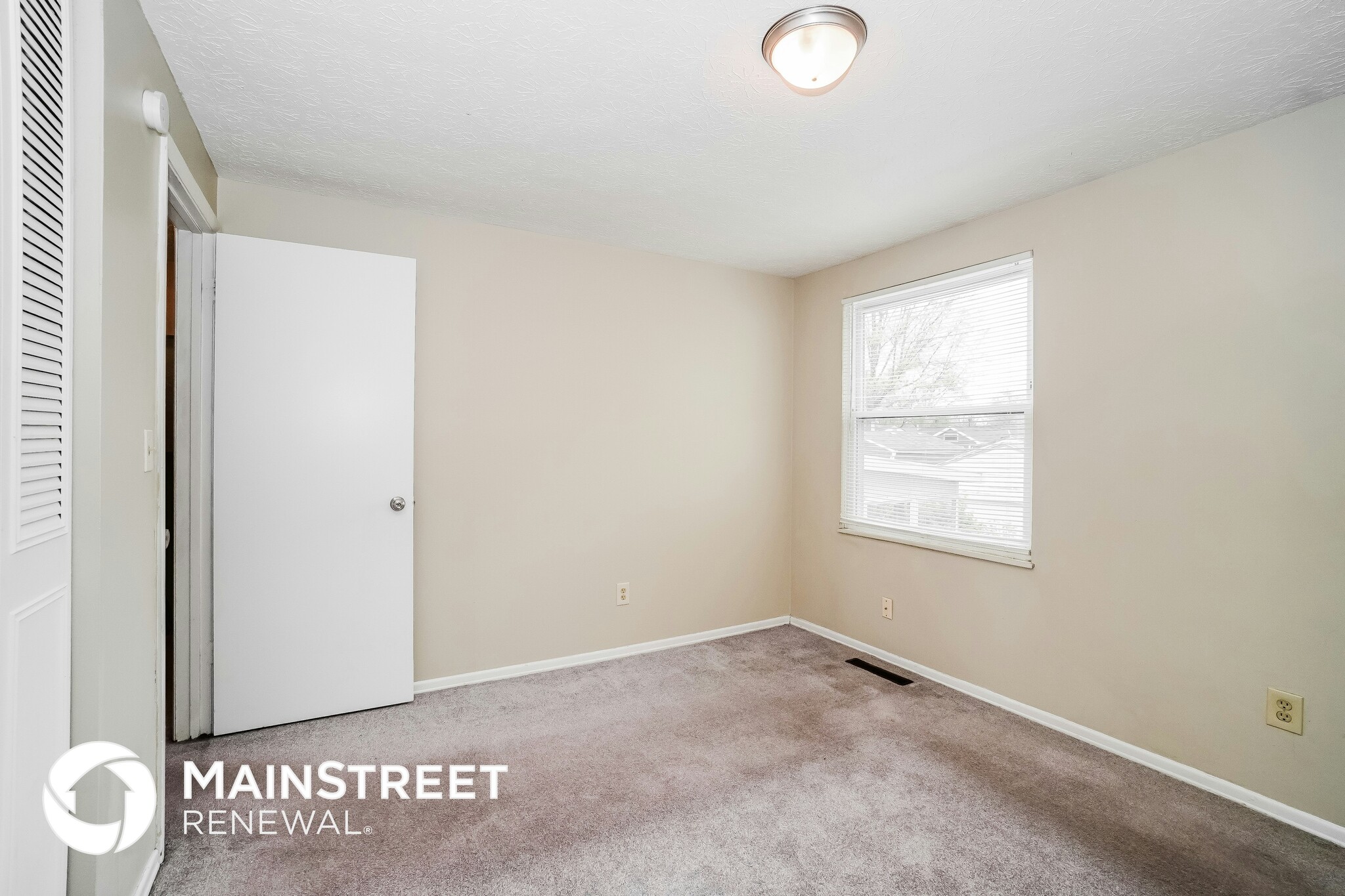 Building Photo - 4166 Clayridge Ln