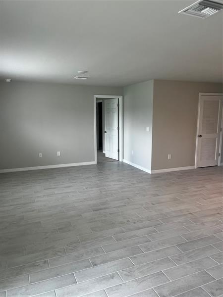 Building Photo - 4021 35th St SW