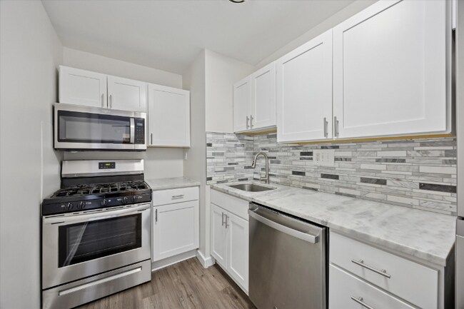 Primary Photo - 1760 Tomlinson Rd