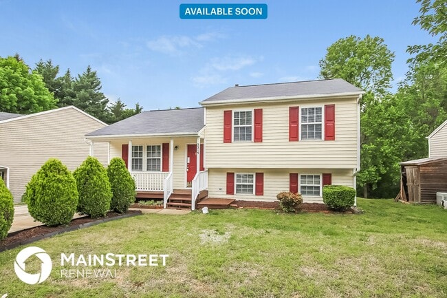 Building Photo - 2215 Springhill Ave