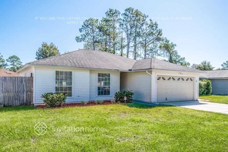 Building Photo - 7761 Pikes Peak Dr