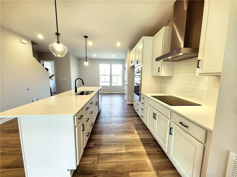 Building Photo - 2821 Beacon Bend Xing