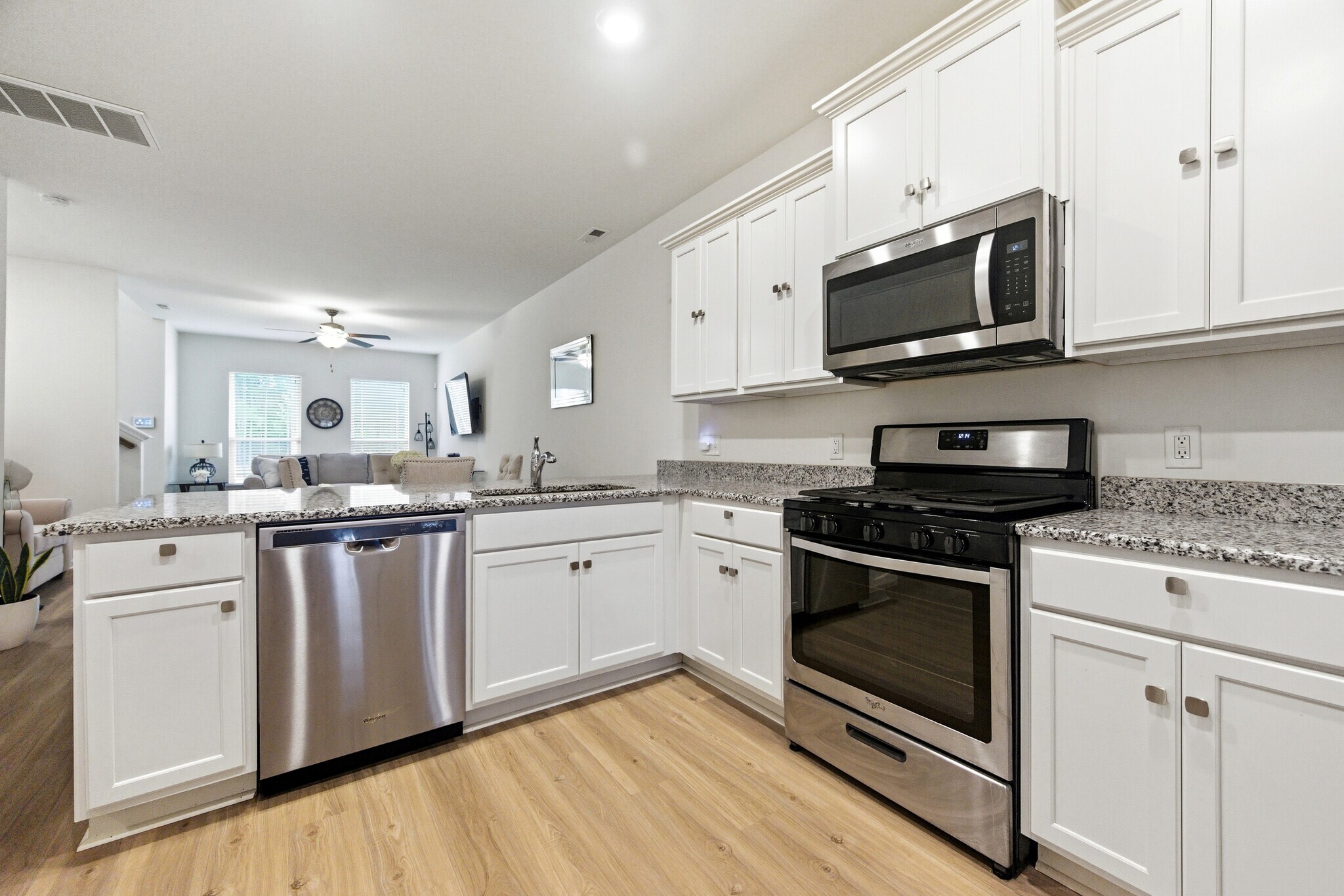 Building Photo - 1615 Independence Blvd