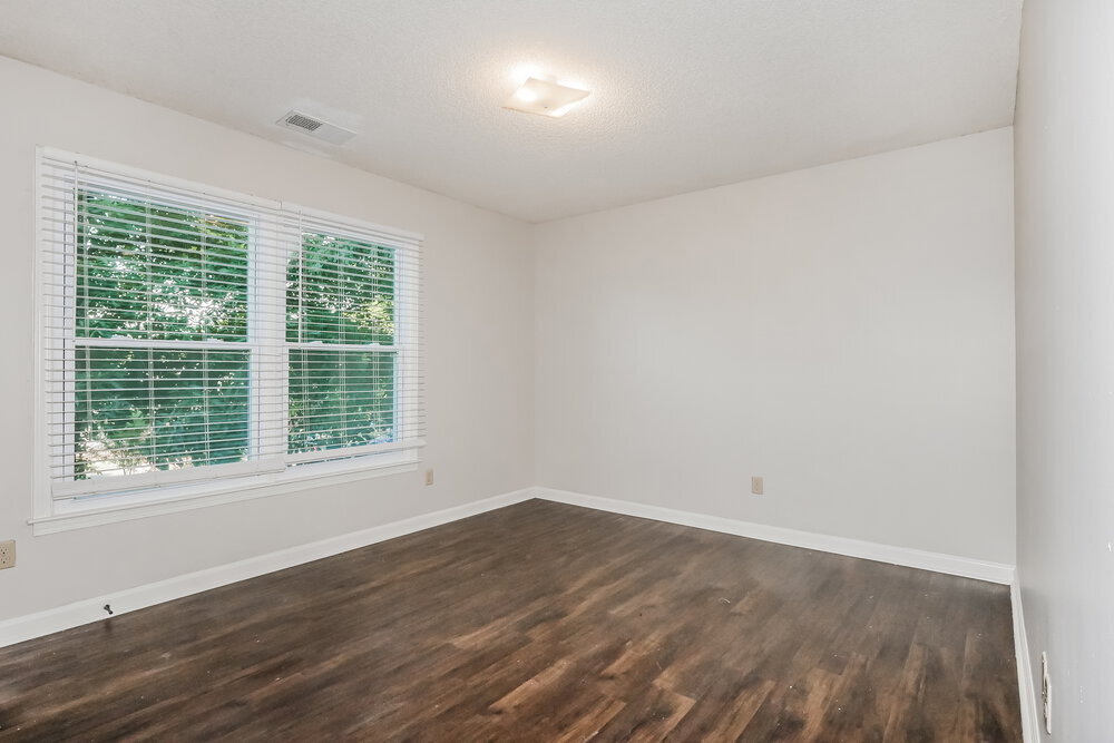 Building Photo - 2279 Hickory Path Dr