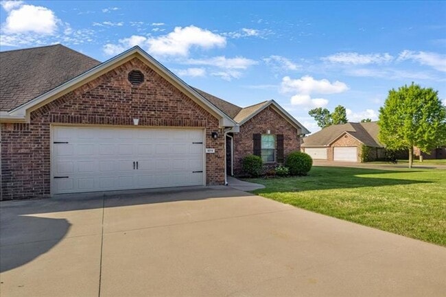 Building Photo - Stonebridge Villas #4011