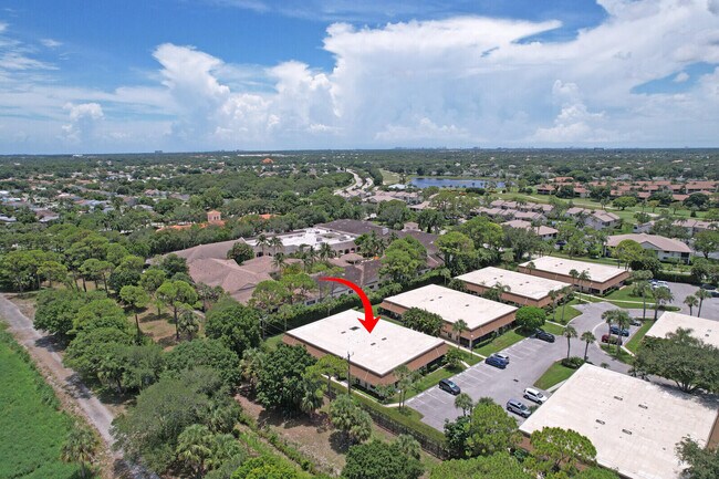 Building Photo - 104 Half Moon Cir