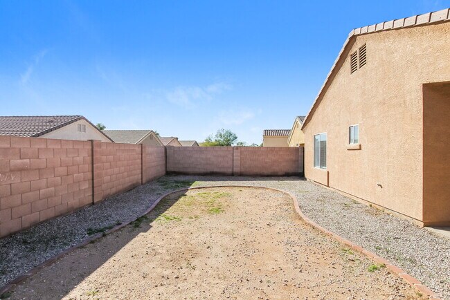 Building Photo - 16015 W Sierra St